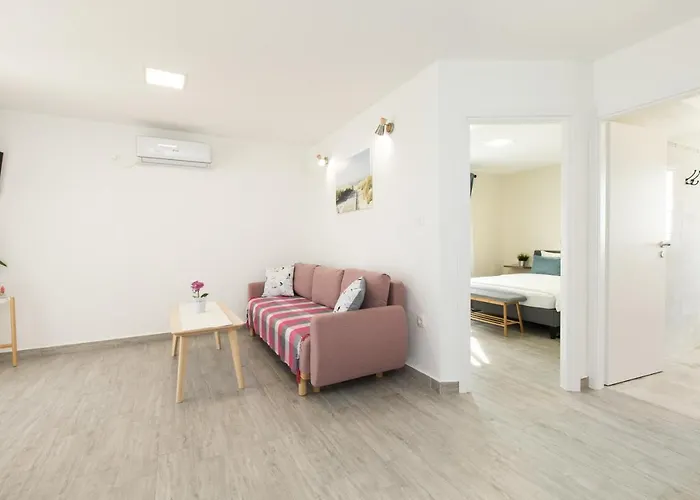 Mares Apartament *