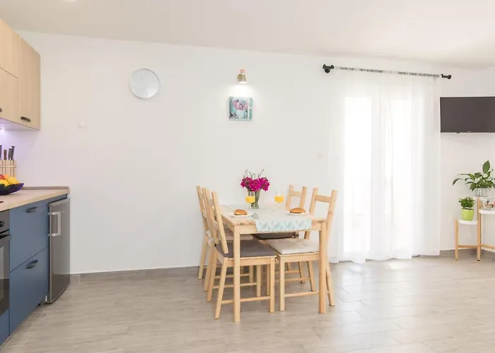 Mares Apartament Krk Town